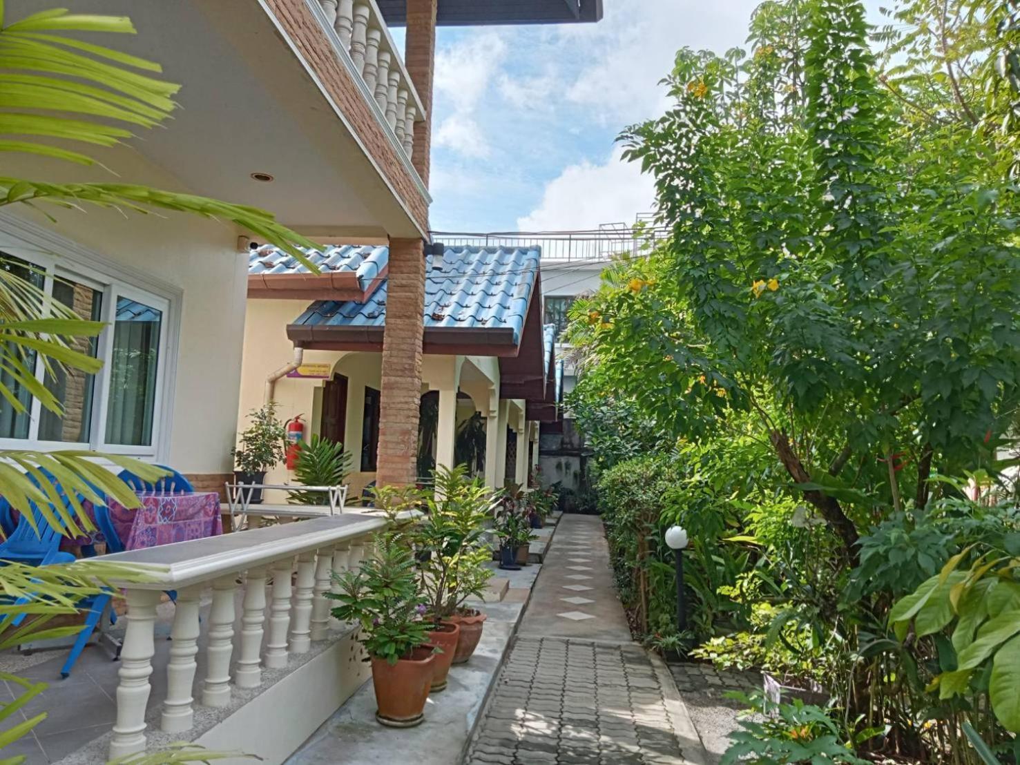 Wattana Bungalow Nai Yang Beach Esterno foto