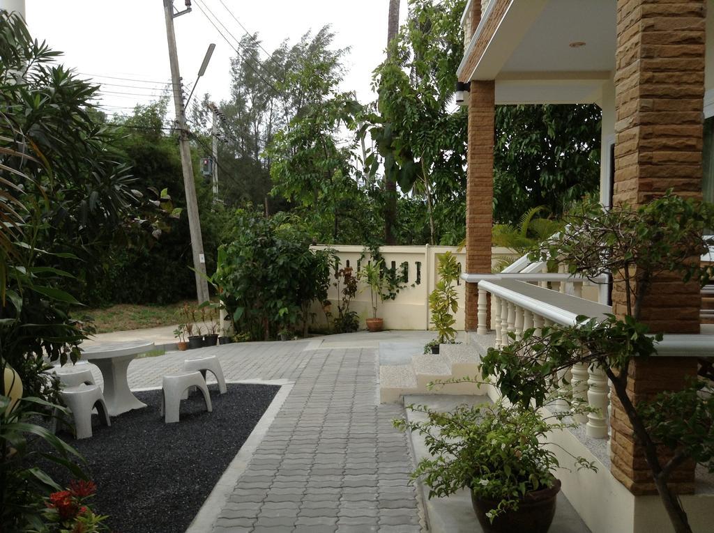 Wattana Bungalow Nai Yang Beach Esterno foto