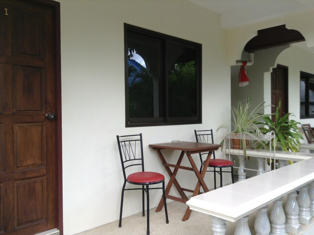 Wattana Bungalow Nai Yang Beach Camera foto