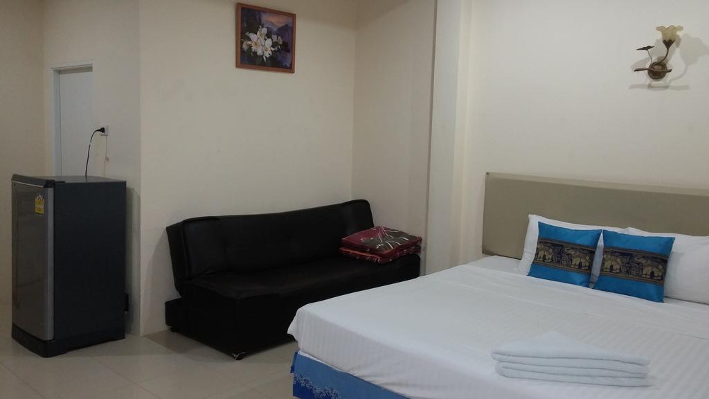 Wattana Bungalow Nai Yang Beach Esterno foto
